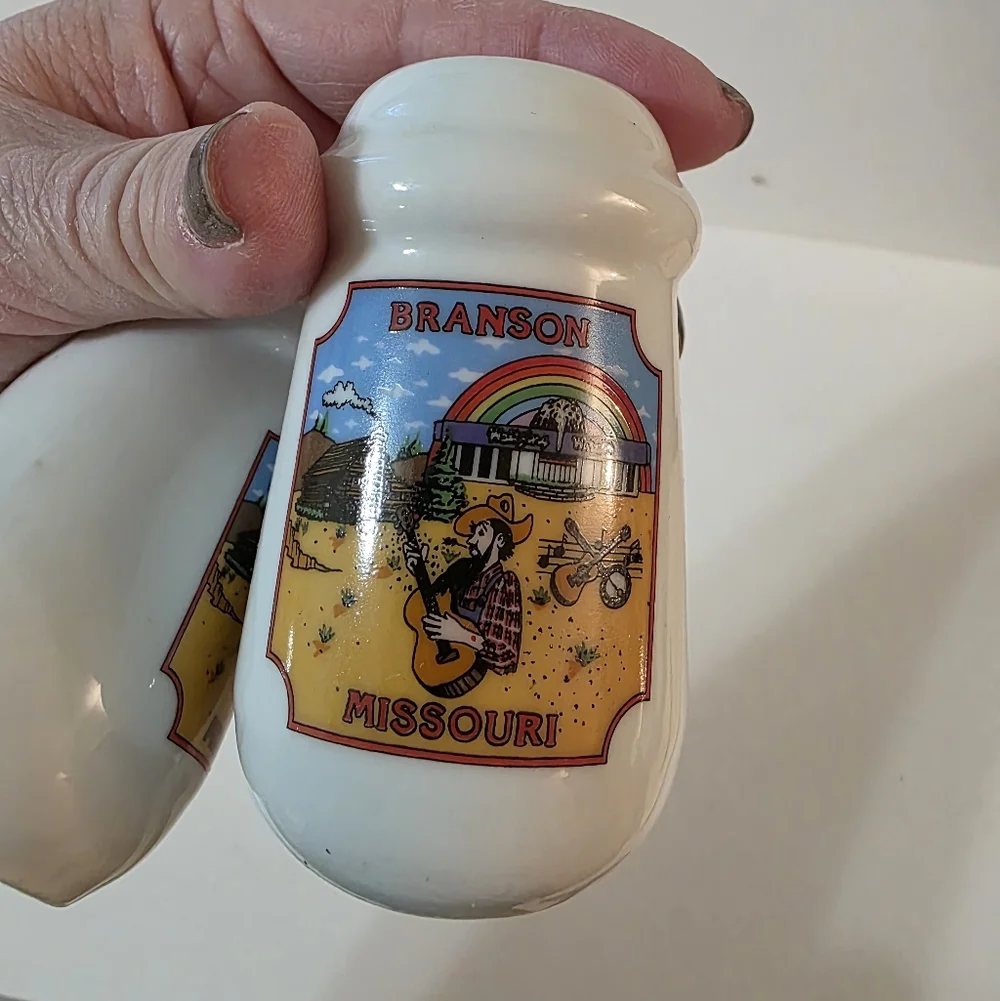 Branson Missouri Souviner Salt Pepper Shakers